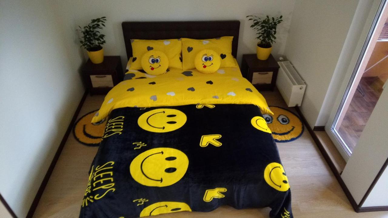 Positive Smile Studio Apartment In The Colorful Comfort Town Residental Complex. Kt-06. Kiev Eksteriør bilde