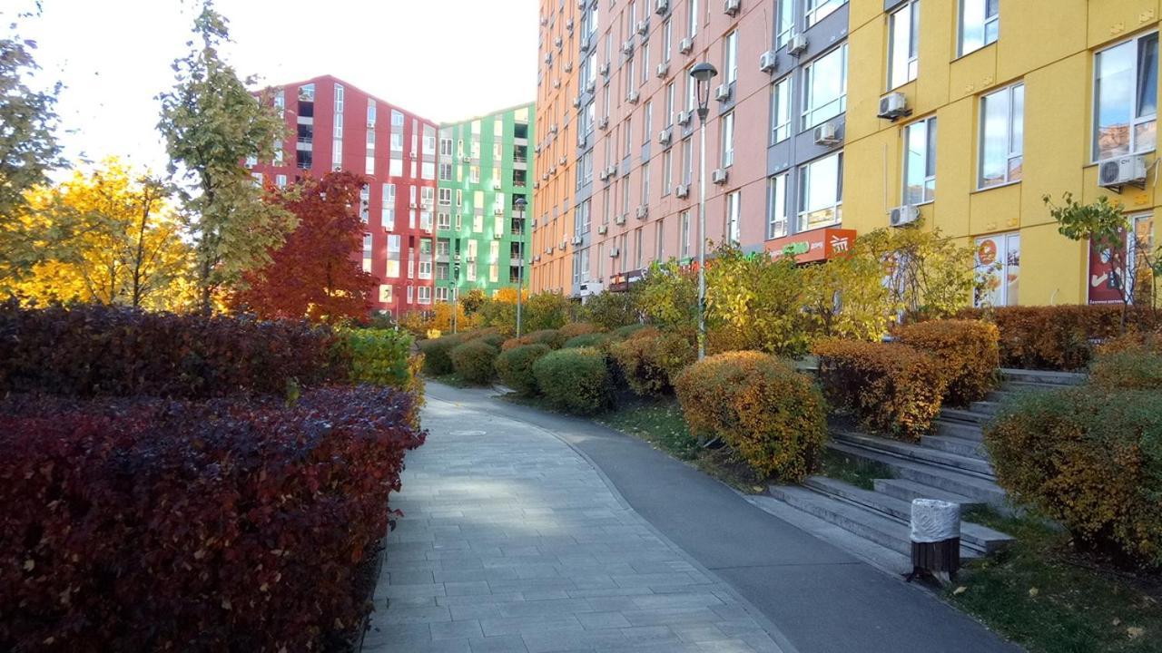 Positive Smile Studio Apartment In The Colorful Comfort Town Residental Complex. Kt-06. Kiev Eksteriør bilde